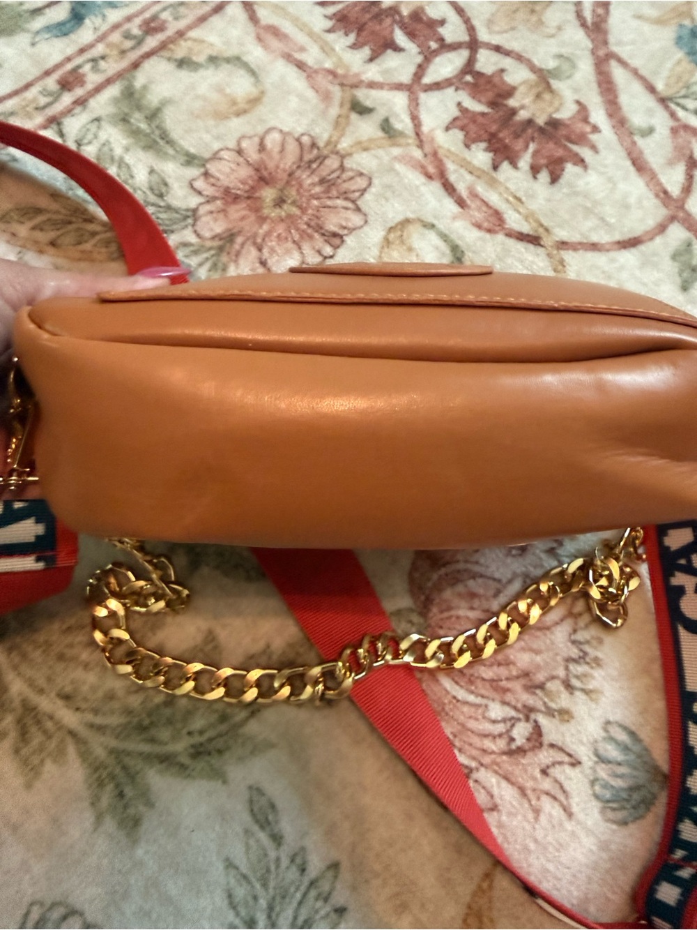 St. Louis Cardinals Crossbody Bag | Gold Chain Strap | Faux Leather Purse - Picture 4 of 7